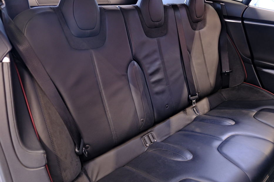 Продам Tesla Model S 2013 года в Одессе