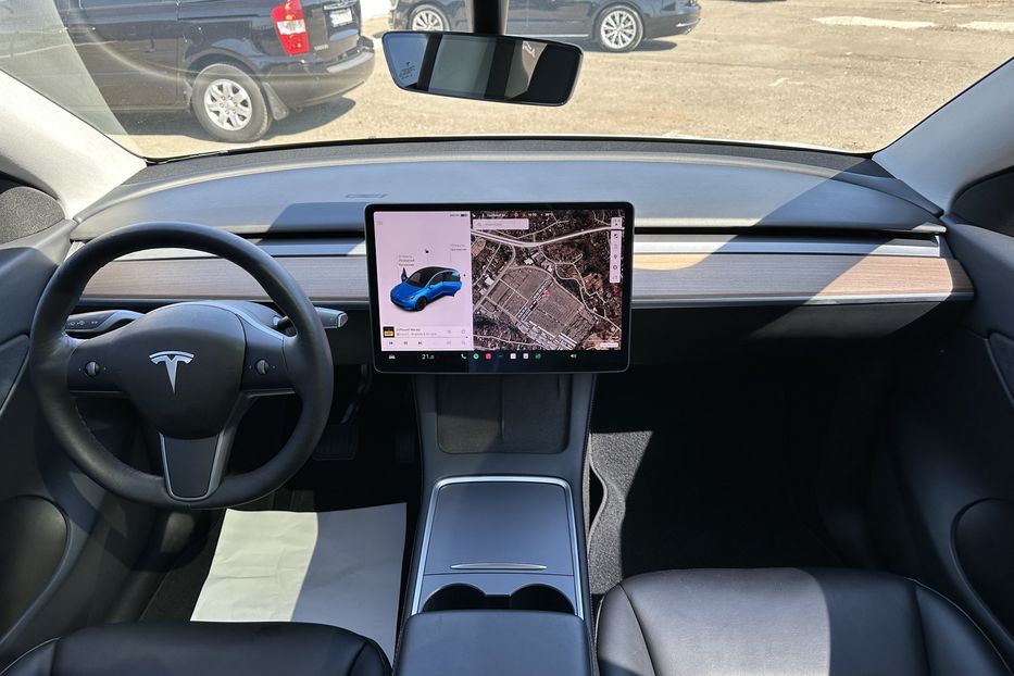 Продам Tesla Model Y Dual Motor Long Range 2021 года в Киеве