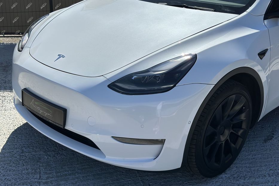 Продам Tesla Model Y Dual Motor Long Range 2021 года в Киеве