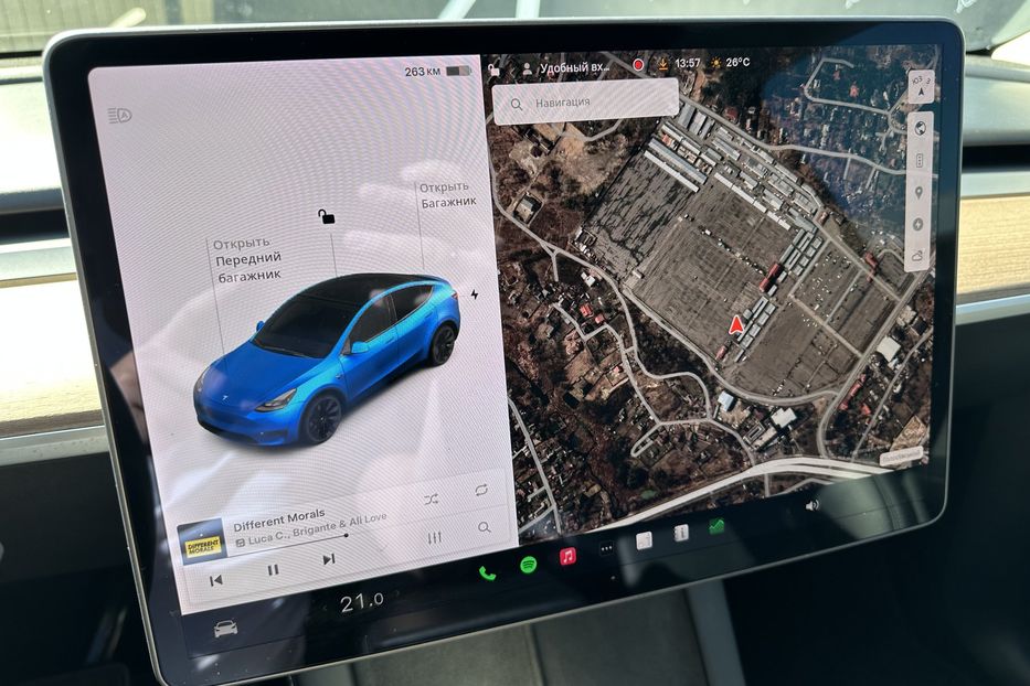 Продам Tesla Model Y Dual Motor Long Range 2021 года в Киеве