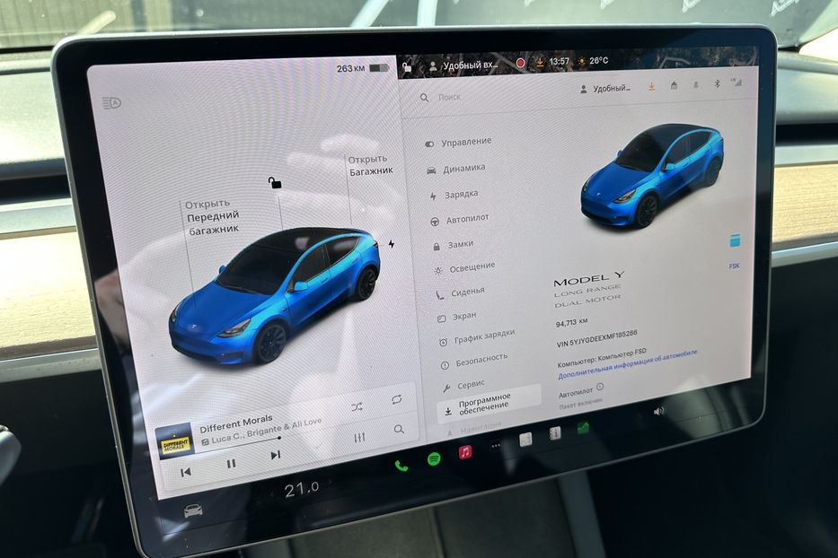 Продам Tesla Model Y Dual Motor Long Range 2021 года в Киеве