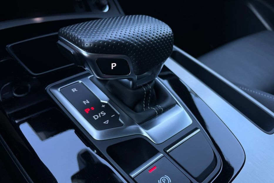 Продам Audi Q5 Sportback / S-Line / MHEV 2021 года в Киеве