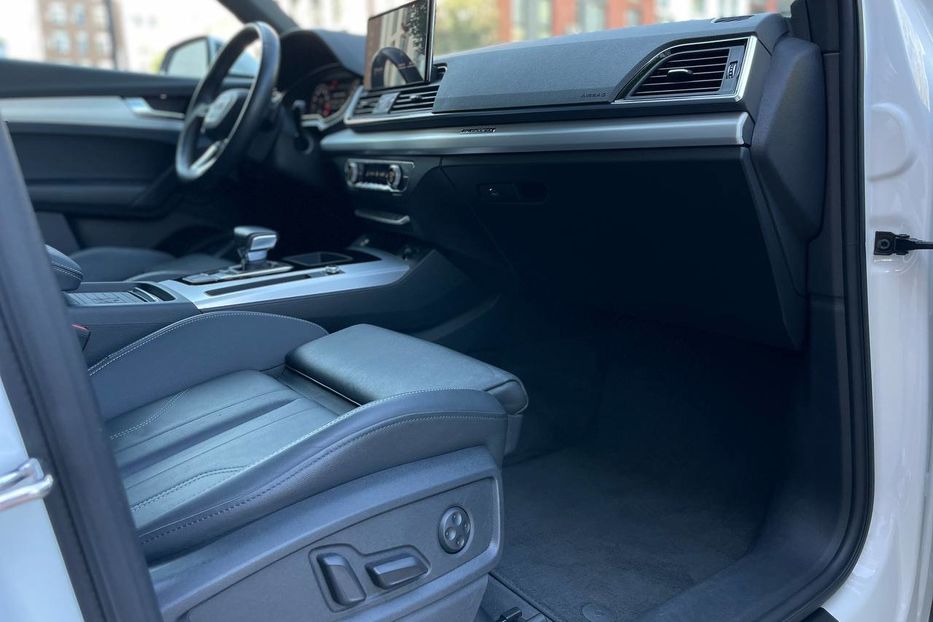 Продам Audi Q5 Sportback / S-Line / MHEV 2021 года в Киеве
