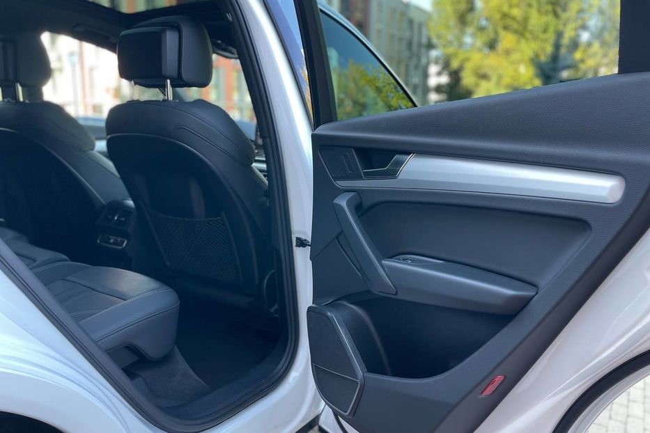 Продам Audi Q5 Sportback / S-Line / MHEV 2021 года в Киеве