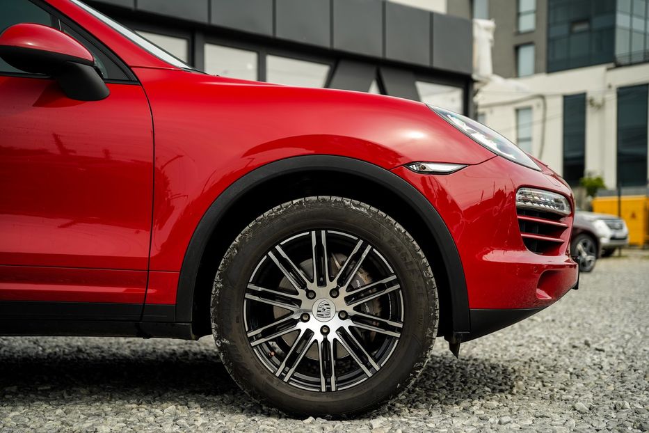Продам Porsche Cayenne 2013 года в Черновцах