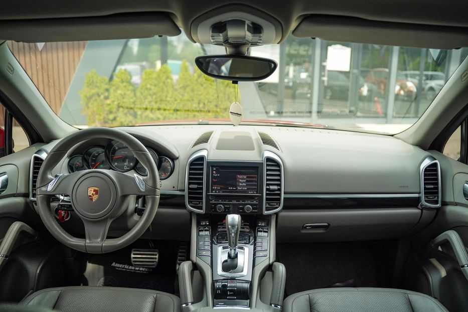 Продам Porsche Cayenne 2013 года в Черновцах