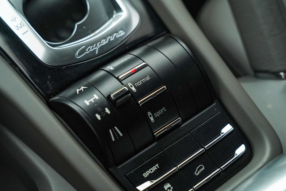 Продам Porsche Cayenne 2013 года в Черновцах