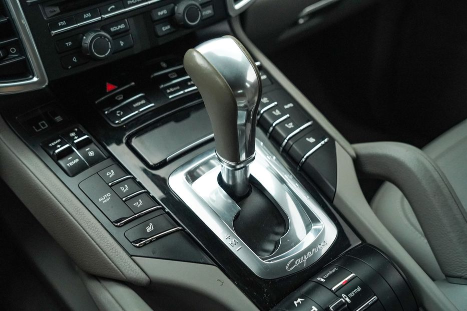 Продам Porsche Cayenne 2013 года в Черновцах