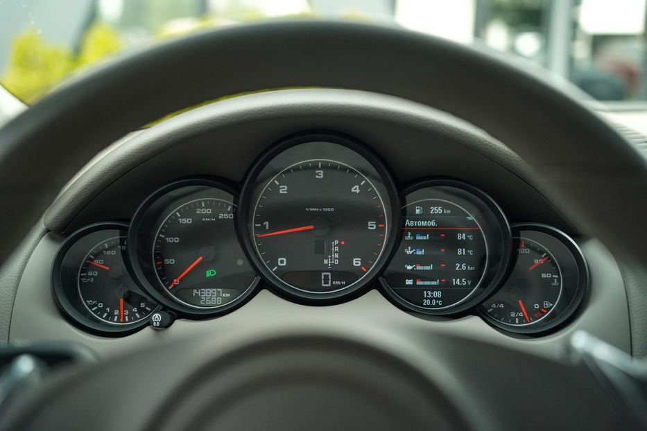 Продам Porsche Cayenne 2013 года в Черновцах