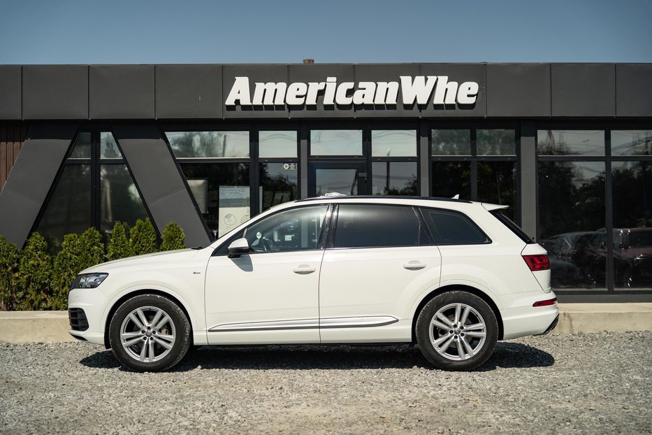 Продам Audi Q7 2017 года в Черновцах