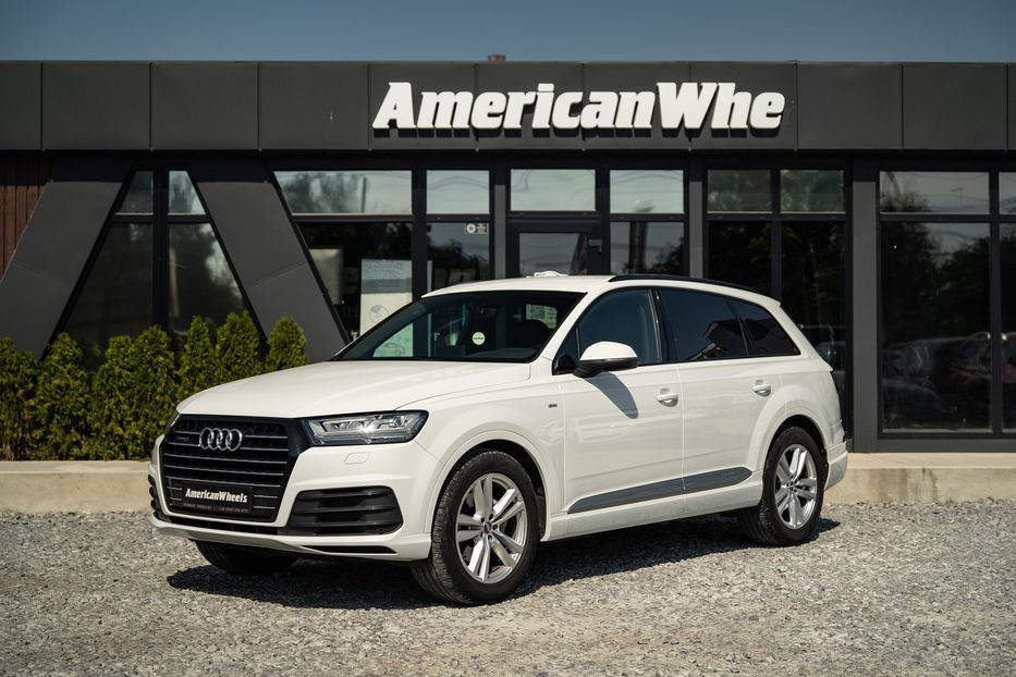Продам Audi Q7 2017 года в Черновцах
