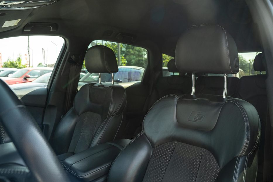 Продам Audi Q7 2017 года в Черновцах