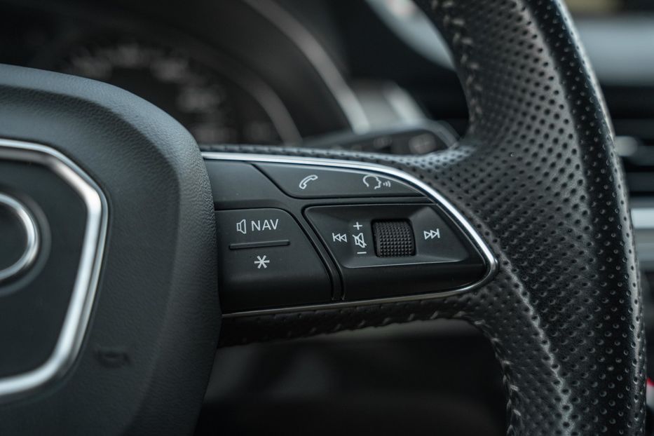 Продам Audi Q7 2017 года в Черновцах