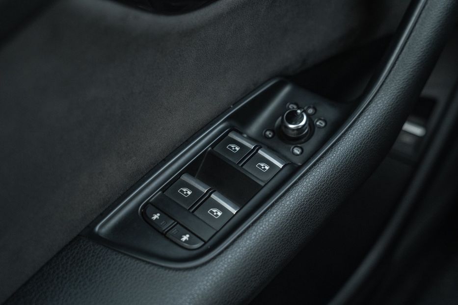 Продам Audi Q7 2017 года в Черновцах