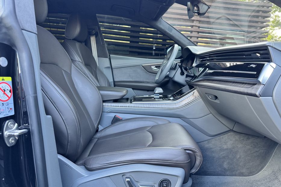 Продам Audi Q8 50 TDI MHEV Quattro S-Line 2018 года в Киеве