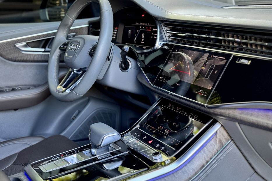 Продам Audi Q8 50 TDI MHEV Quattro S-Line 2018 года в Киеве