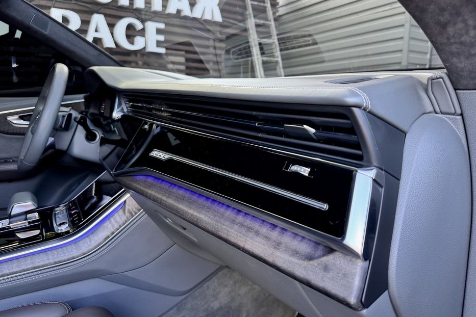 Продам Audi Q8 50 TDI MHEV Quattro S-Line 2018 года в Киеве