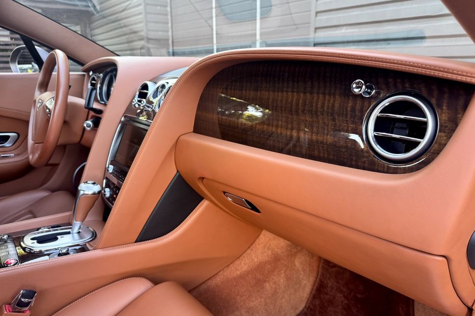 Продам Bentley Continental GT 2014 года в Киеве