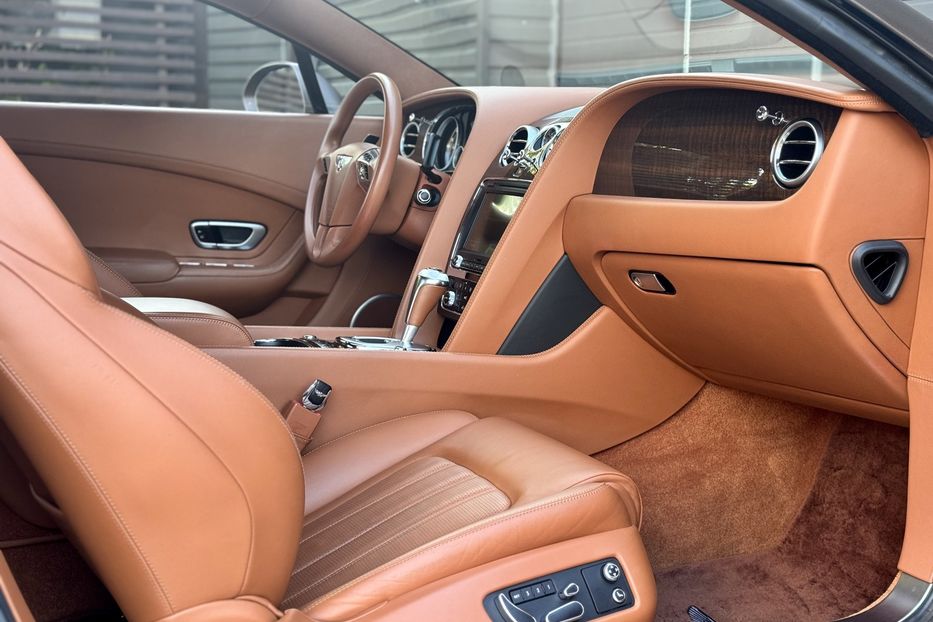 Продам Bentley Continental GT 2014 года в Киеве