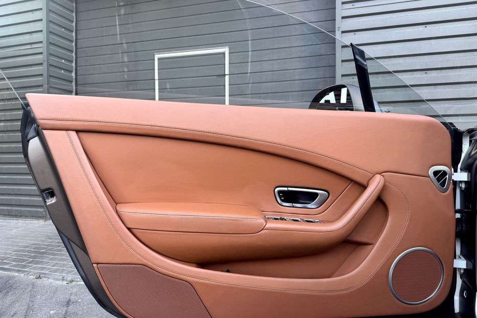 Продам Bentley Continental GT 2014 года в Киеве