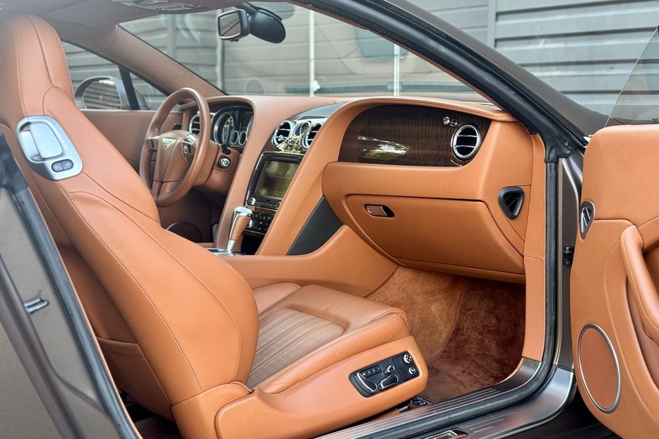 Продам Bentley Continental GT 2014 года в Киеве