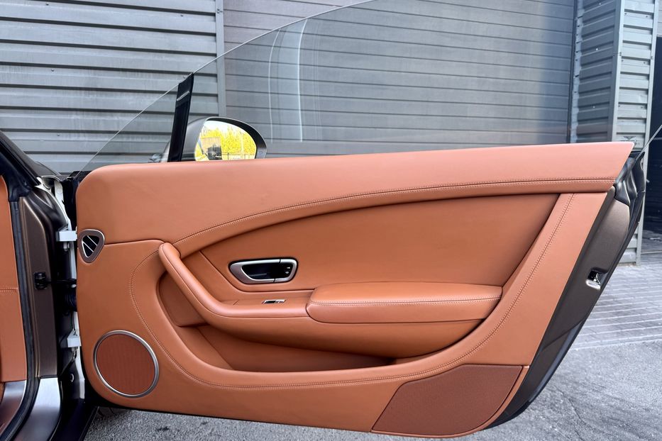 Продам Bentley Continental GT 2014 года в Киеве