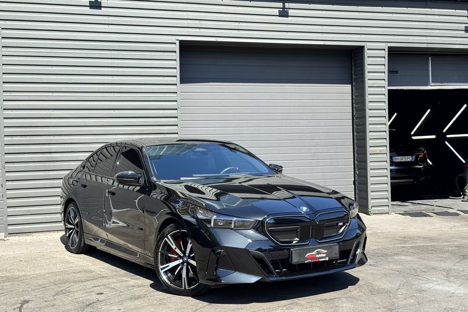 Продам BMW 5 Series GT I5 M60 xDrive 2024 года в Киеве