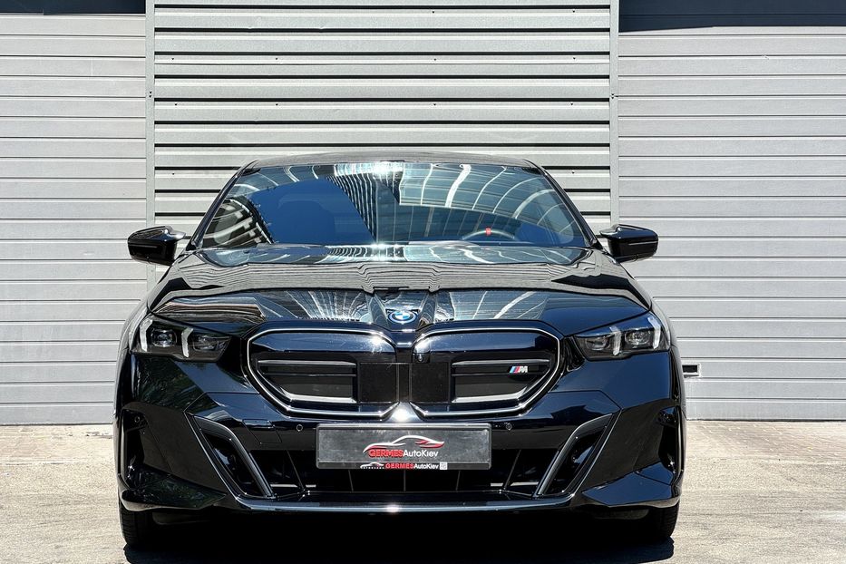 Продам BMW 5 Series GT I5 M60 xDrive 2024 года в Киеве
