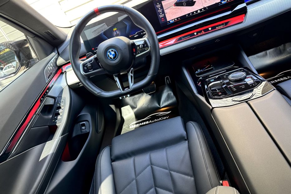 Продам BMW 5 Series GT I5 M60 xDrive 2024 года в Киеве