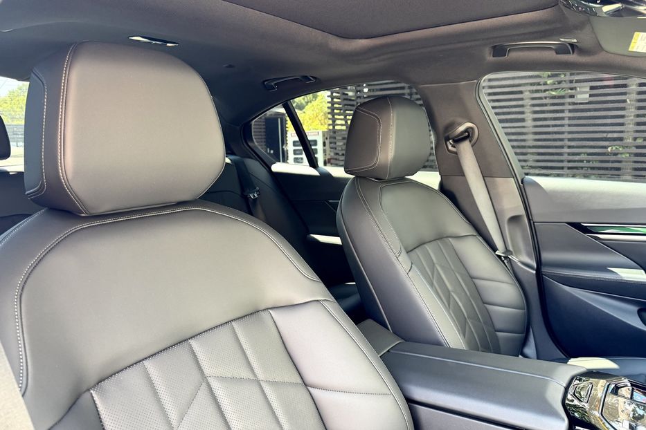 Продам BMW 5 Series GT I5 M60 xDrive 2024 года в Киеве