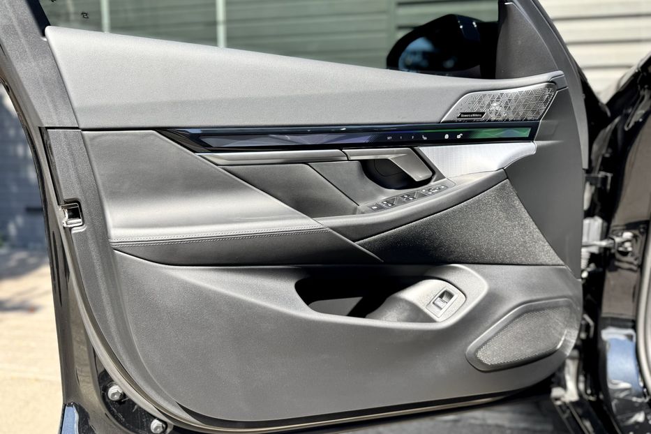 Продам BMW 5 Series GT I5 M60 xDrive 2024 года в Киеве