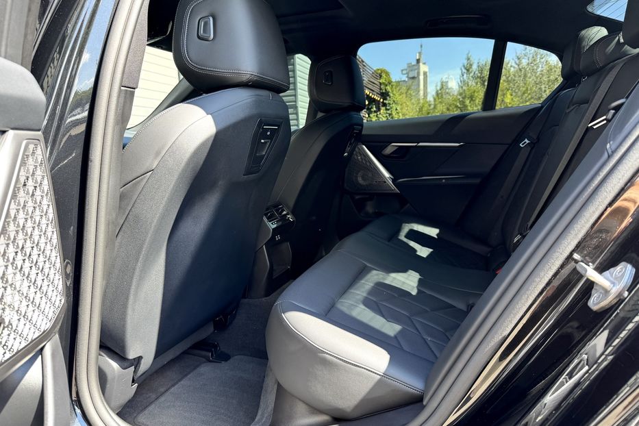Продам BMW 5 Series GT I5 M60 xDrive 2024 года в Киеве