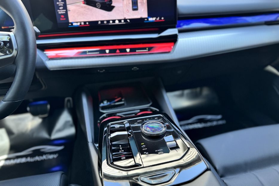 Продам BMW 5 Series GT I5 M60 xDrive 2024 года в Киеве