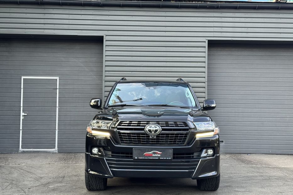 Продам Toyota Land Cruiser 200 Special Edition  2016 года в Киеве