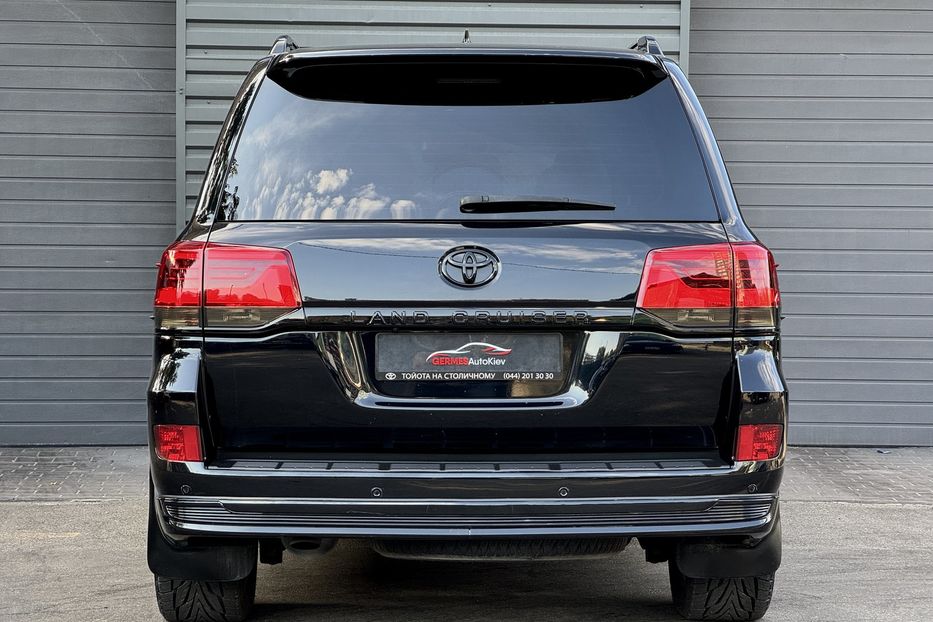 Продам Toyota Land Cruiser 200 Special Edition  2016 года в Киеве