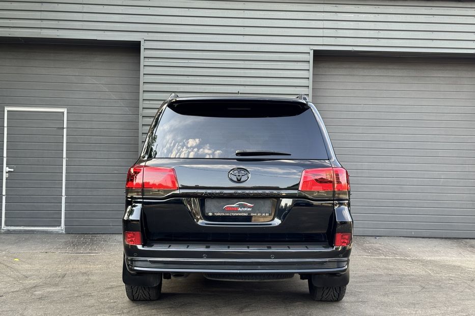 Продам Toyota Land Cruiser 200 Special Edition  2016 года в Киеве