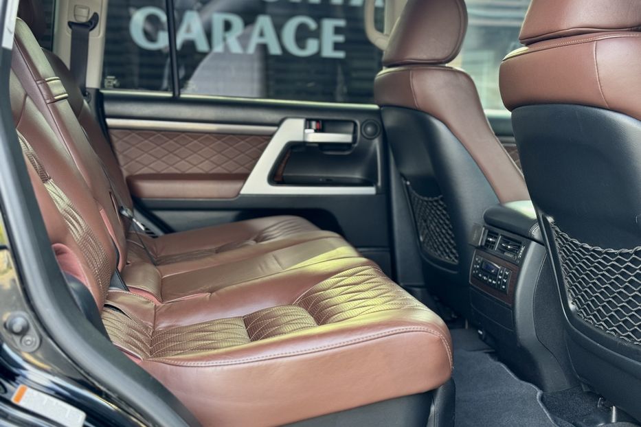Продам Toyota Land Cruiser 200 Special Edition  2016 года в Киеве