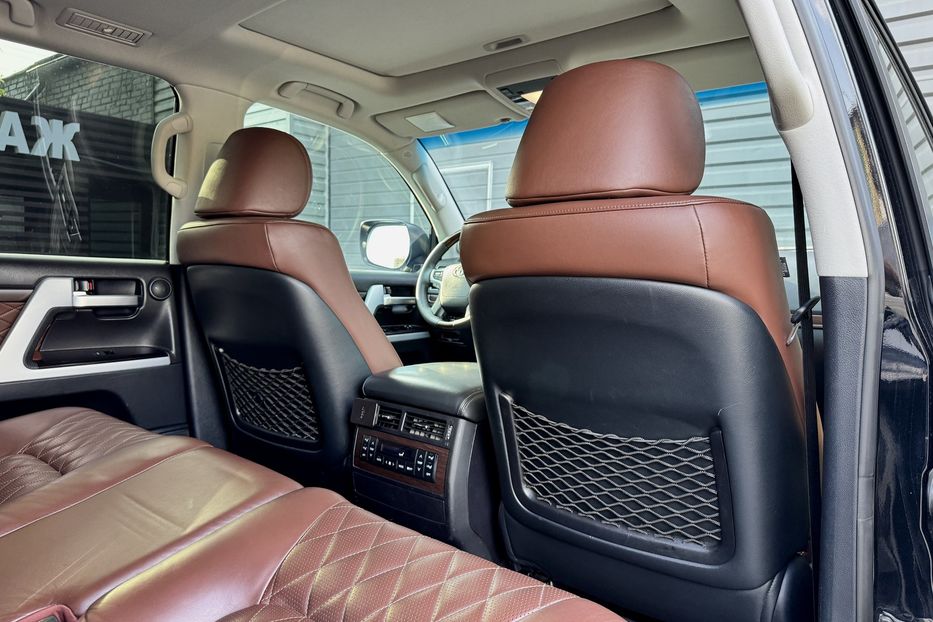 Продам Toyota Land Cruiser 200 Special Edition  2016 года в Киеве
