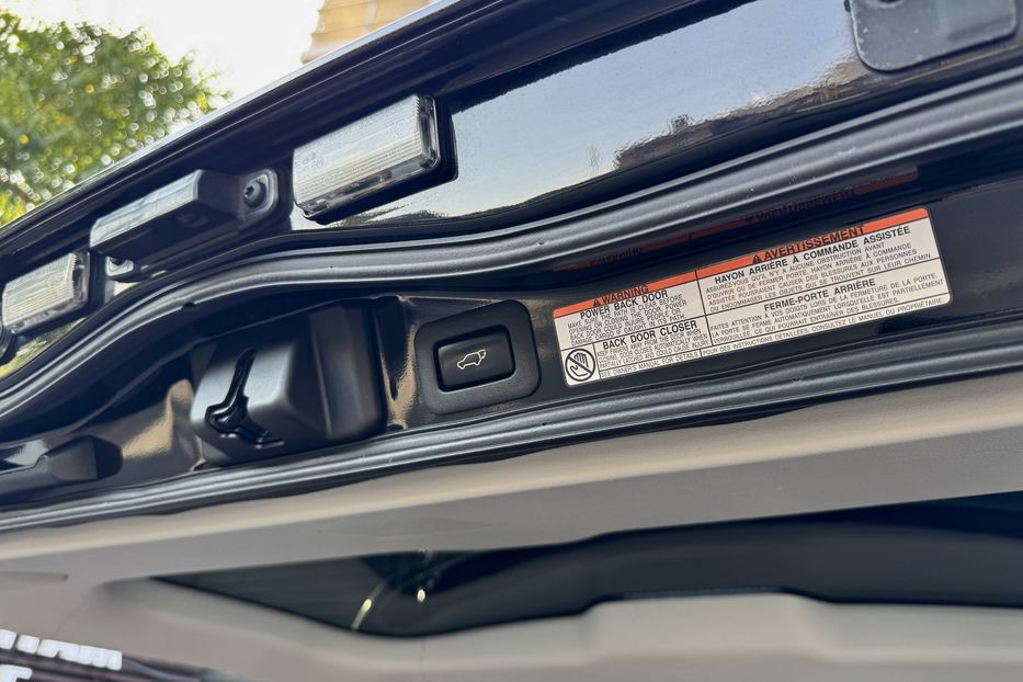 Продам Toyota Land Cruiser 200 Special Edition  2016 года в Киеве
