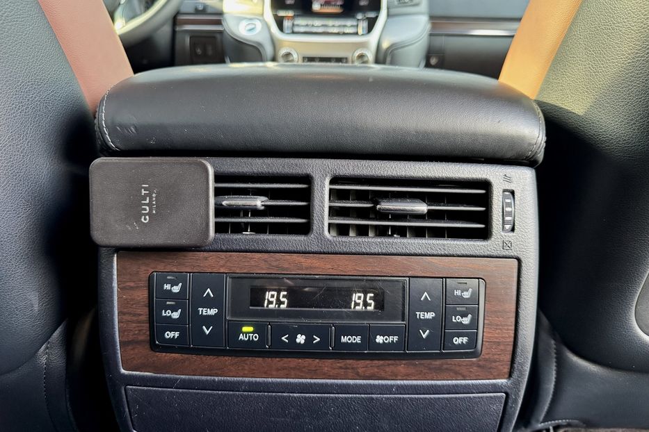 Продам Toyota Land Cruiser 200 Special Edition  2016 года в Киеве