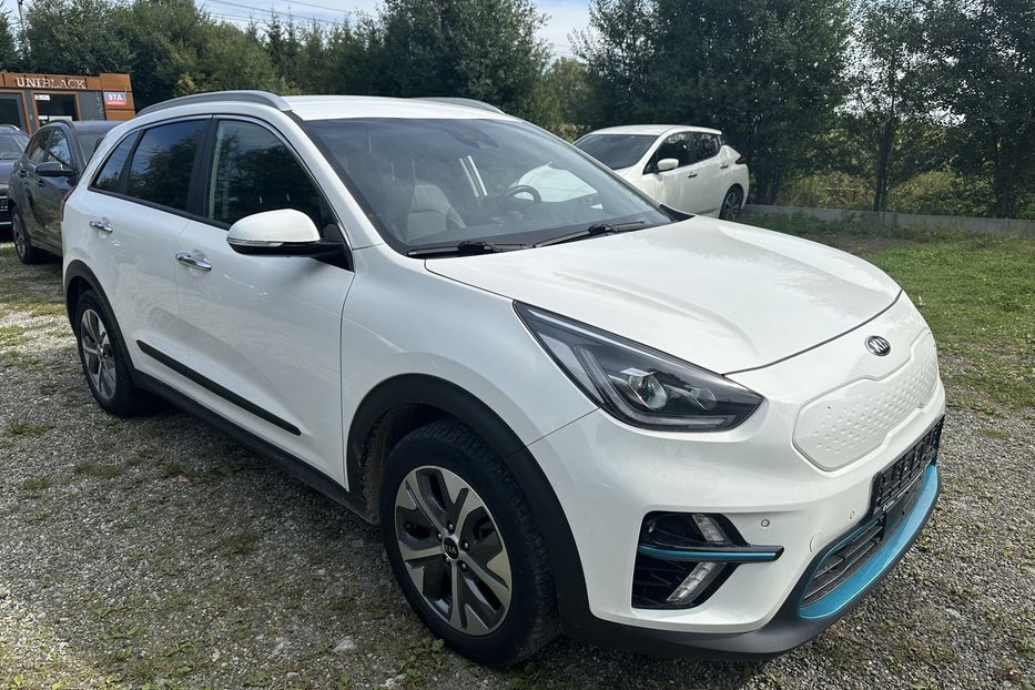 Продам Kia Niro 64квт 2021 года в Львове