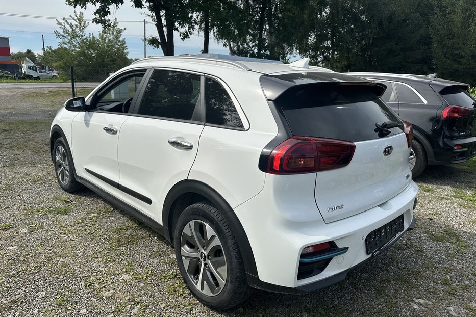Продам Kia Niro 64квт 2021 года в Львове