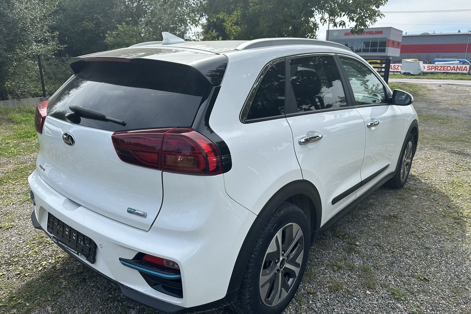 Продам Kia Niro 64квт 2021 года в Львове