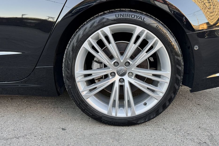 Продам Audi A7 55 TFSI Quattro  2020 года в Киеве