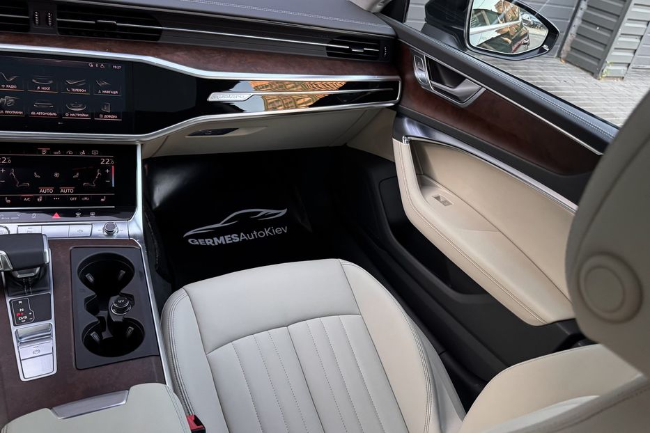 Продам Audi A7 55 TFSI Quattro  2020 года в Киеве