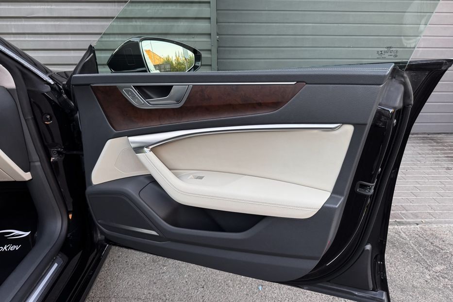 Продам Audi A7 55 TFSI Quattro  2020 года в Киеве