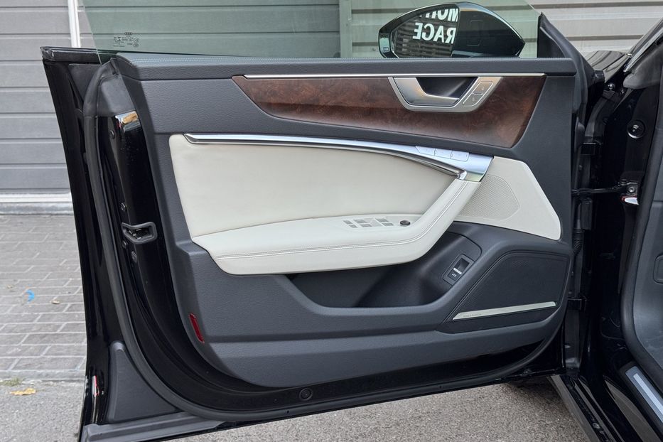Продам Audi A7 55 TFSI Quattro  2020 года в Киеве
