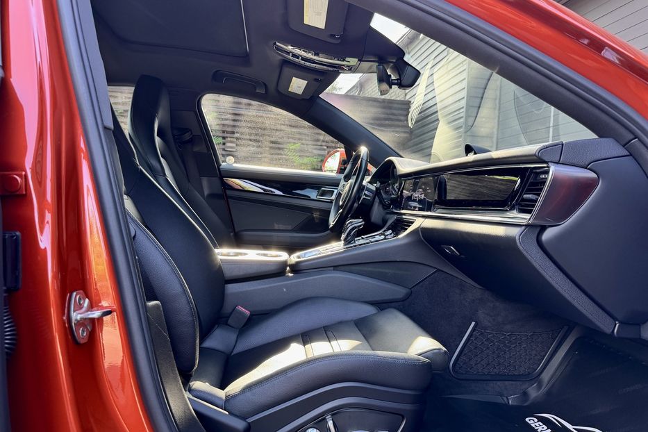 Продам Porsche Panamera 2020 года в Киеве