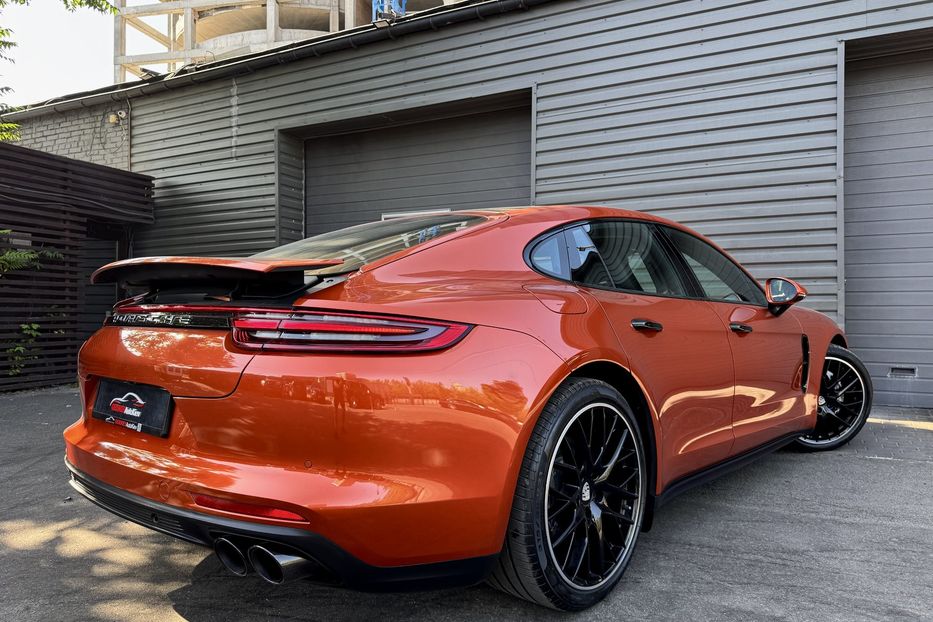 Продам Porsche Panamera 2020 года в Киеве