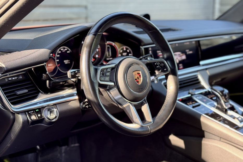 Продам Porsche Panamera 2020 года в Киеве